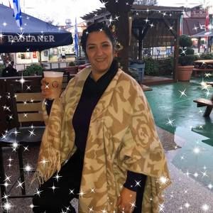 Meet your Posher, Beatriz